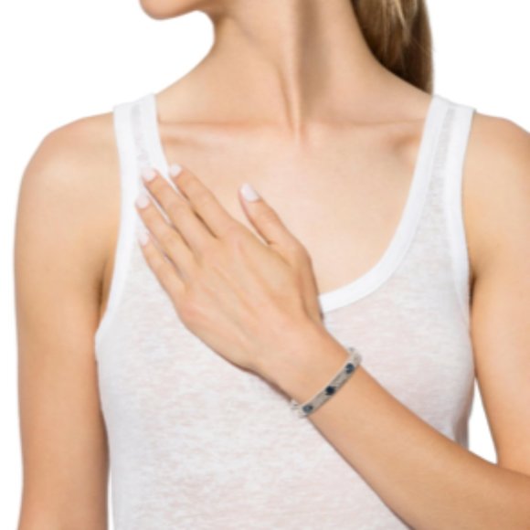 JUDITH RIPKA HEMATITE KICK BACK HINGED BANGLE S-M - Picture 3 of 5